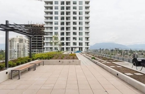 Killarney Apartment | Modern, central Vancouver suite.