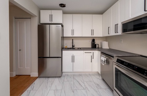 Sault Ste. Marie House | Modern Comfort