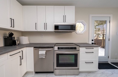 Sault Ste. Marie House | Modern Comfort