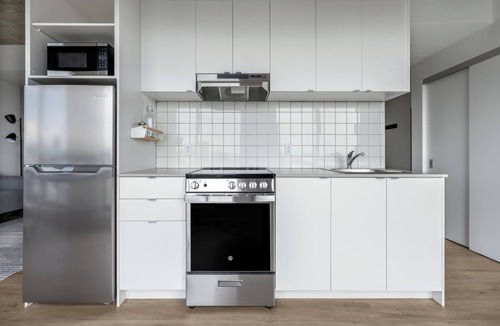 Shaughnessy Village Apartment | Modern Comfort in the Heart of Montreal
