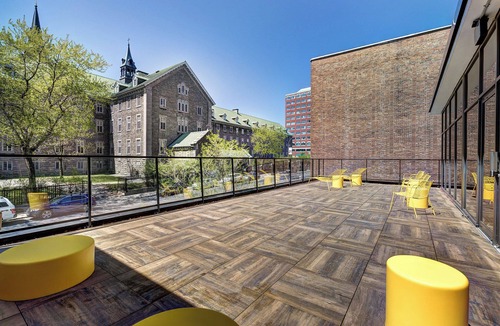 Shaughnessy Village Apartment | Modern Comfort in the Heart of Montreal