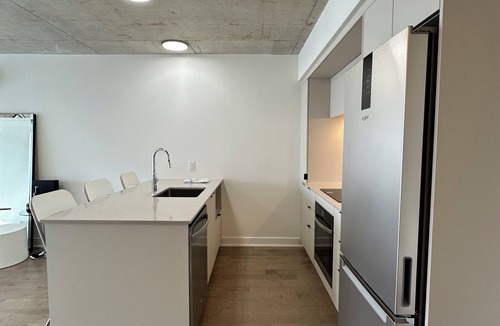 Gay Village Apartment | Modern Condo|Rooftop, Pool, Festivals & Fireworks