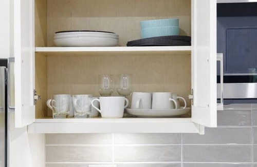 Marpole House | Modern Cozy Studio| 10 Min To YVR and Downtown