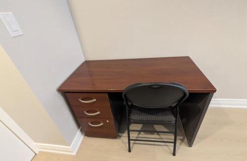 Whitby Apartment | Modern Designer Suite Minutes to Thermëa Spa