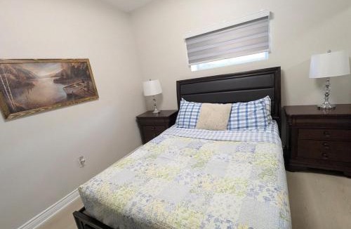 Whitby Apartment | Modern Designer Suite Minutes to Thermëa Spa