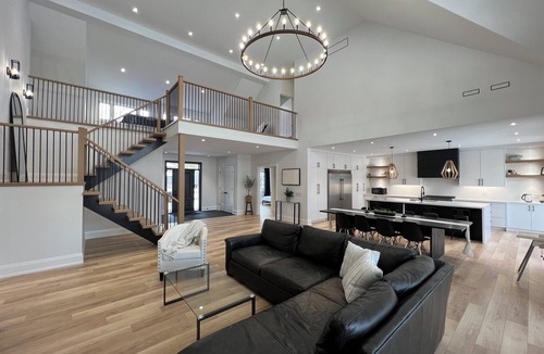 Alcona House | Modern farmhouse for the whole family walking distance to Lake Simcoe