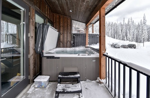 Apex Mountain Ski Chalet | Modern Mountain Chalet at Apex Resort