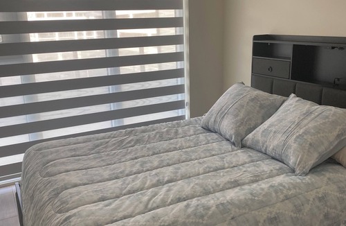 Vaughan Apartment | 🛏️ Modern Private Room with Ensuite – 2 Min Walk to Vaughan Mills!