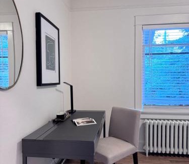 West Side House | Modern Queen Room Private Ensuite Vancouver West