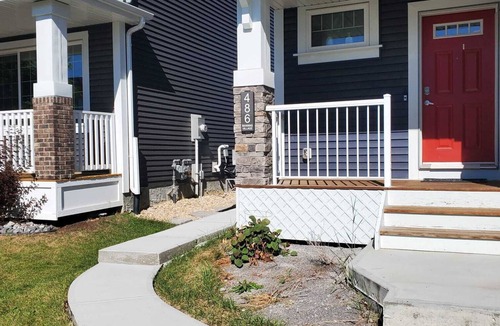 Northeast Edmonton House | ⭐ Modern Suite · Sleek, Cozy & Serene · LRT, Shops & Entertainment All Nearby