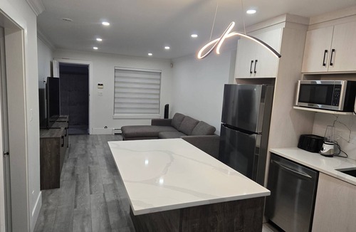 Newton House | Modern suite with luxury finsih