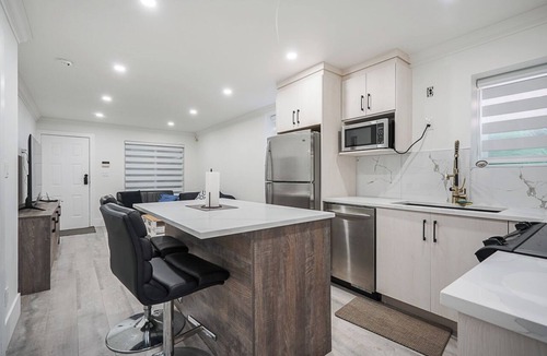 Newton House | Modern suite with luxury finsih