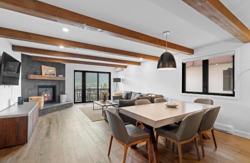 Mont-Tremblant House | Modern Warm Condo with Views of Mont Tremblant