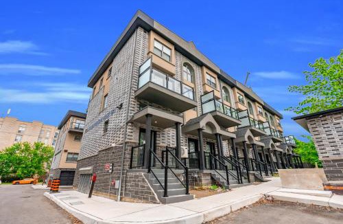 Whitby Villa | Modern Whitby Railway Home