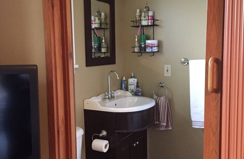 Campbell River Bed & Breakfast | Money Pennies B&B