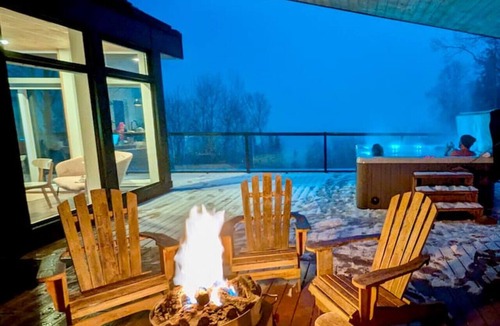 Petite-Riviere-Saint-Francois Ski Chalet | Mont Mignon Chalet aux mille et une vues