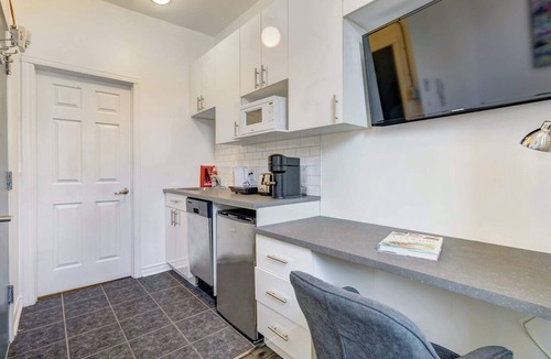 Plateau Mont Royal Apartment | Mont-Royal Ave Apartment with Private Studio Suite