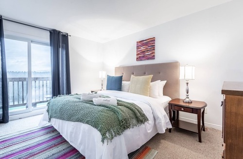 Mont-Tremblant House | Mont-Tremblant Golf Getaway (season rentals)