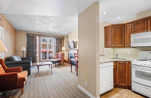 Mont-Tremblant Pedestrian Village Condo | Mont-Tremblant - Le Johannsen 370