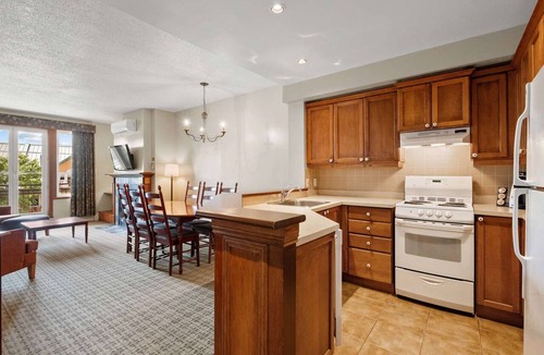 Mont-Tremblant Pedestrian Village Condo | Mont-Tremblant - Le Johannsen 226