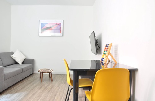 Downtown Montreal Apartment | Montreal Loft Comfort at Castle Lofts