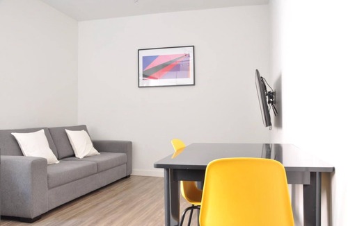 Downtown Montreal Apartment | Montreal Loft Comfort at Castle Lofts