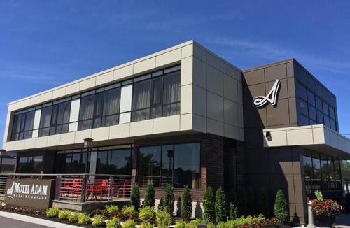 Downtown Gatineau Hotel | Motel Adam