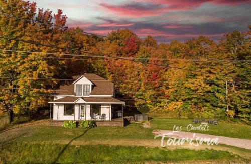 Saint-Leonard-de-Portneuf House | Mountain Chalet: Hot Tub, Fire Pit & Views