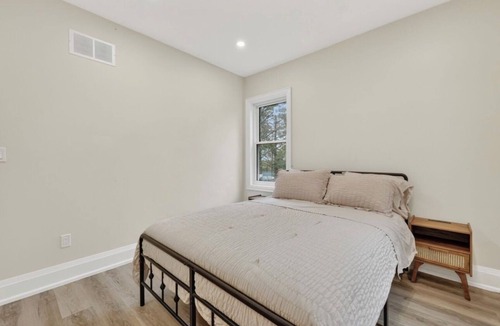Oro-Medonte House | Mount St. Louis Four Season Hideaway