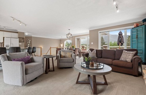 Invermere House | Mountain Manor | Lake Views & Access | Fenced Yard