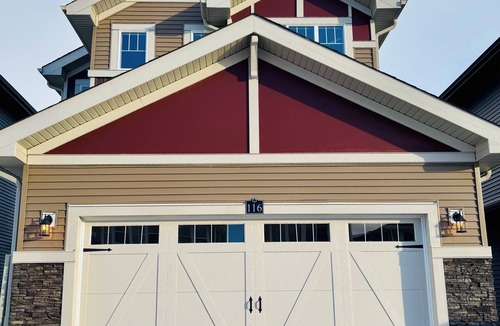 Cochrane House | Mountain Oasis in Cochrane