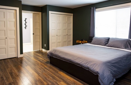 Revelstoke House | Mountain-Side Escape