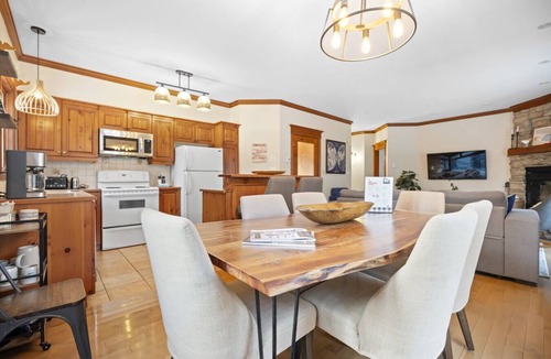 Mont-Tremblant House | Mountain Top Home- Minutes to Tremblant Village