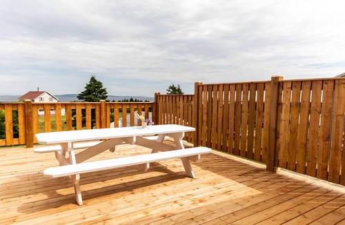L'Ile-du-Havre-Aubert House | Mountain view family room