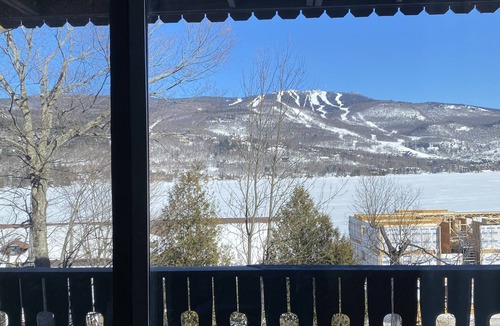 Mont-Tremblant Condo | Mountain view fully renovated 6-8 people condo,pet friendly