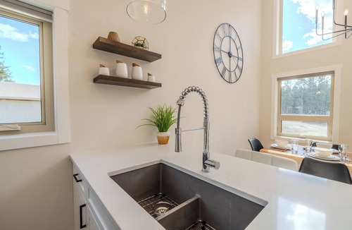 Windermere House | Mountain View Hideaway