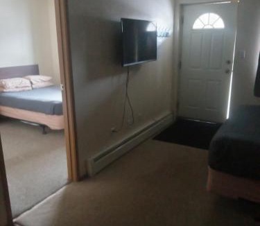 Smithers Hotel | Mountain View Motel