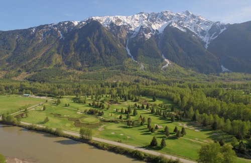 Pemberton Apartment | Mountainview 1 bedroom suite, king bed, walk to Village, WIFI, parking, ski & bike storage, lake & beach nearby, Joffre Lakes, golfing, horseback riding, biking, hiking, canoeing, jet boating, Nairn Falls, Beer Farmers & North Arm Farm