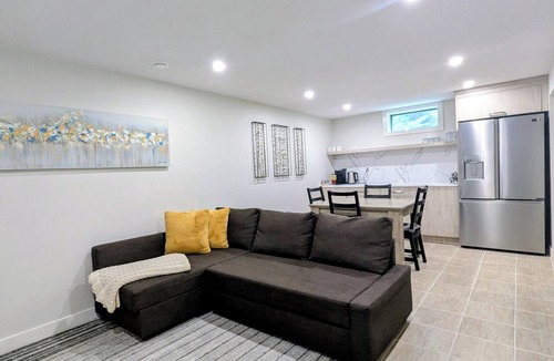 Red Deer House | Mountview Manor (Back Access)