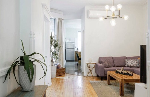 Mile End Apartment | MTLVR #05 | Chic family oasis near the mountain