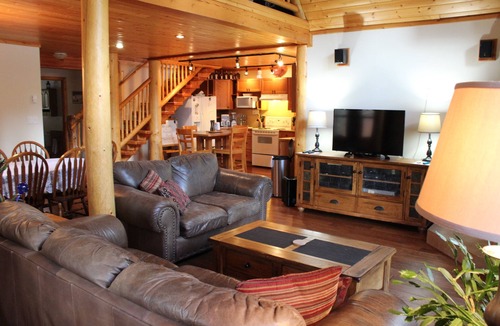Apex Mountain House | Murphy's Cabin Retreat @ Apex Penticton