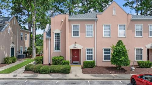 Red Hill House | Myrtle Golf Escape At Legends-Pool-Pet Friendly