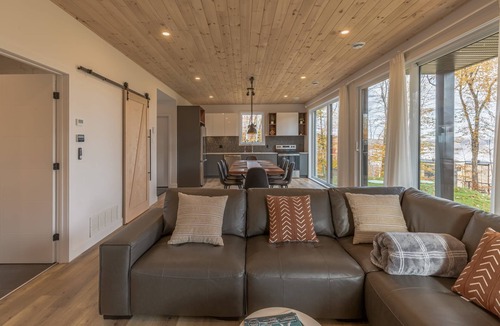 La Conception Ski Chalet | Near Mont-Tremblant: Pool, Hot Tub & Views