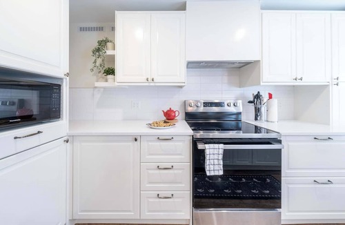 Desjardins Apartment | Near the Ferry | L'Appartement des Notaires