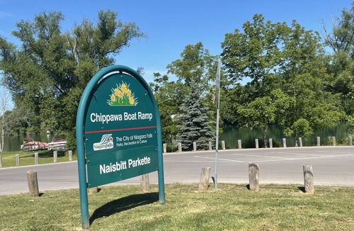 Niagara Falls House | New 4-bedroom two story house,10min NiagaraFallsCA