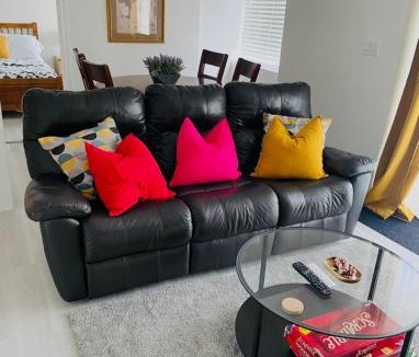 Sharon Apartment | New Cosy bright and Spacious Apartment