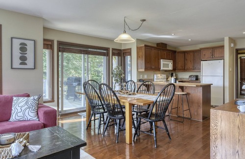Mont-Tremblant Ski Chalet | NEW! Cozy Chalet Near Tremblant with Golf views
