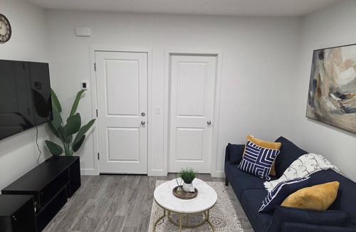 Southeast Calgary House | New Family Modern 2-Bedroom near Hospital, YMCA, Cineplex, Grocery Stores
