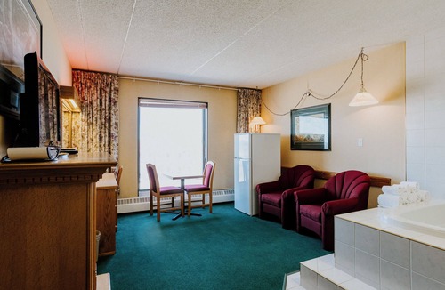 Cold Lake Hotel | New Imperial Inn Cold Lake