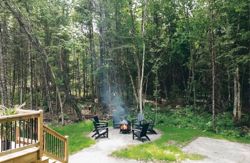 Amherst Ski Chalet | New! Kanata Tremblant Chalet · Nature & Comfort